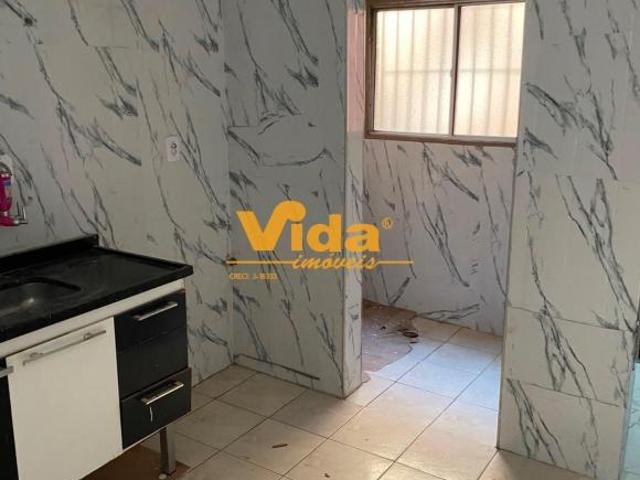 Apartamento em Conjunto Habitacional Presidente Castelo Branco Carapicuíba, SP