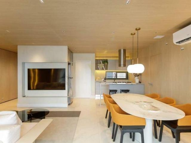 Apartamento em construção, com 120m2, 3 quartos, 2 vagas no Ecoville