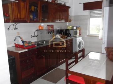 Apartamento em Colaride