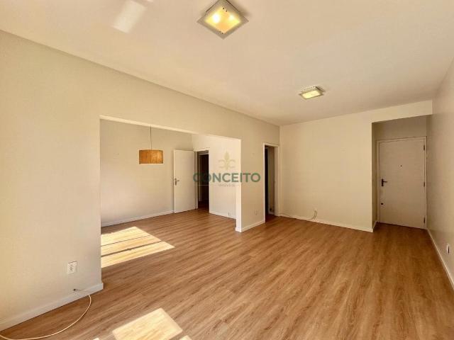 Apartamento em Coqueiros, Florianópolis/SC de 95m² 2 quartos à venda por R$ 759.700,00