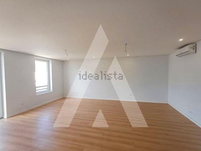 Apartamento em Esgueira
