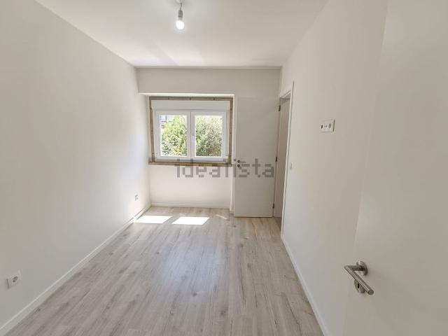 Apartamento em Estrada de Benfica, São Domingos de Benfica