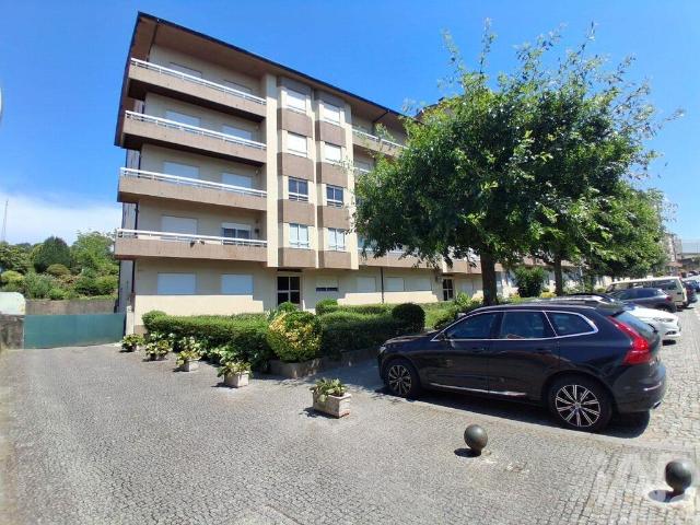 Apartamento em Fânzeres e São Pedro da Cova de 100 m²