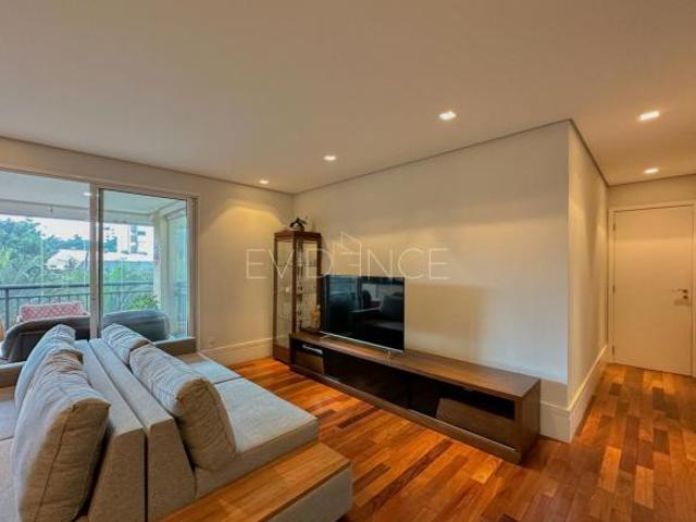 Apartamento em frente ao parque CERET com Varanda Gourmet