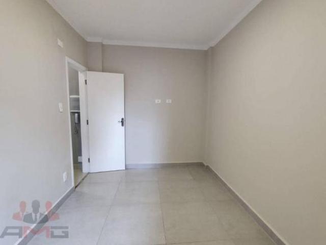 Apartamento em Gonzaga, Santos/SP de 65m² 2 quartos à venda por R$ 450.000,00