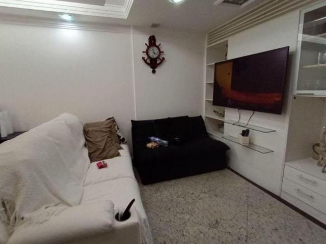 Apartamento em Gonzaga, Santos/SP de 68m² 2 quartos à venda por R$ 770.000,00