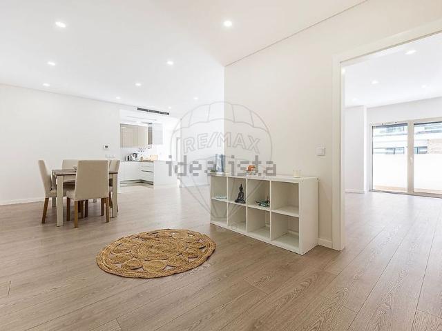 Apartamento em Infantado, Loures