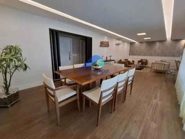 Apartamento em Jardim das Colinas, São José dos Campos/SP de 278m² 4 quartos à venda por R$ 3.300.00
