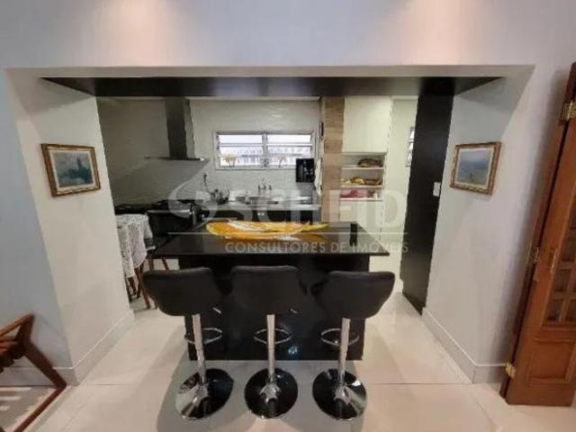 Apartamento em Jardim Paulista com 158m²
