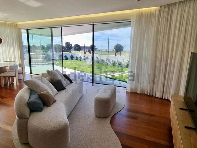 Apartamento em Lavadores, Canidelo