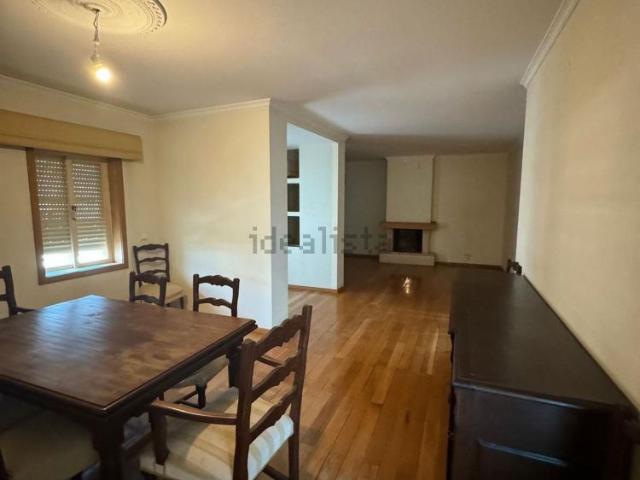 Apartamento em Liceu Paço do Rei, Mafamude