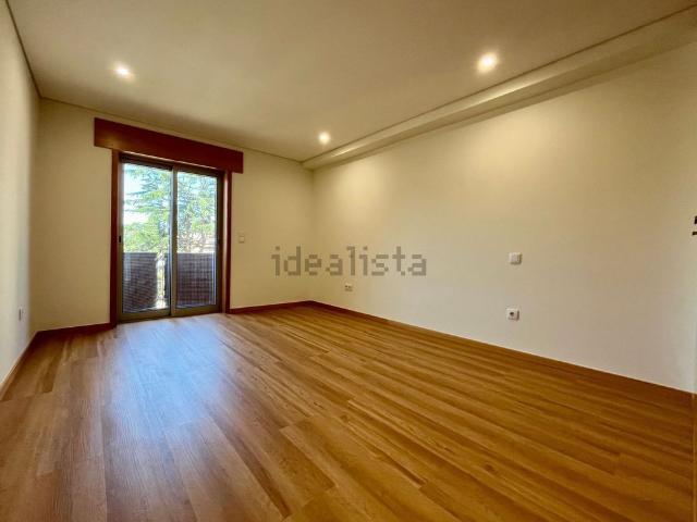 Apartamento em Liceu Paço do Rei, Mafamude
