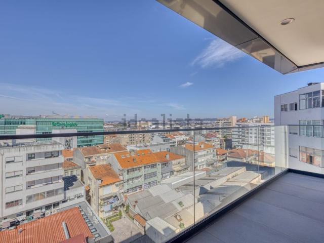 Apartamento em Liceu Paço do Rei, Mafamude