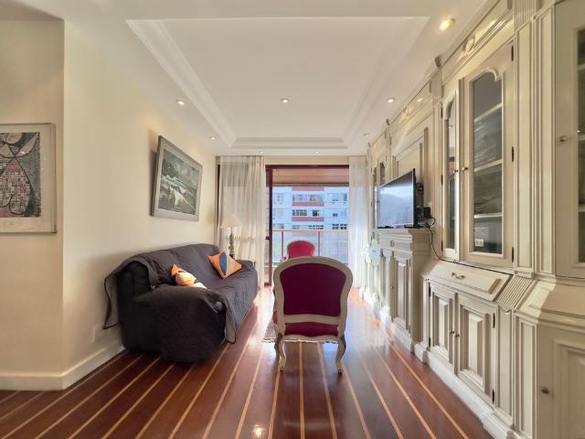 Apartamento em localização privilegiada no Arpoador