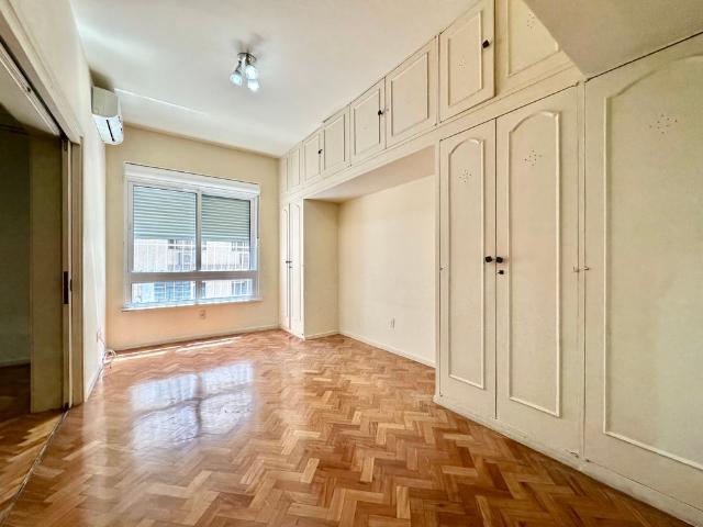 Apartamento em localização privilegiada para aluguel em Ipanema