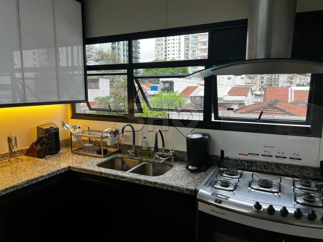 Apartamento em Moema com 3 dormitórios