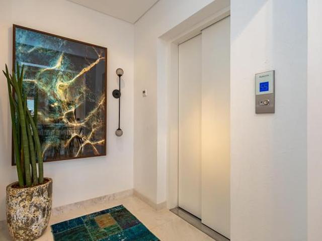 APARTAMENTO EM ÓTIMA LOCALIZAÇÃO COM LINDA VISTA E EXTREMANETE ENSOLARADO