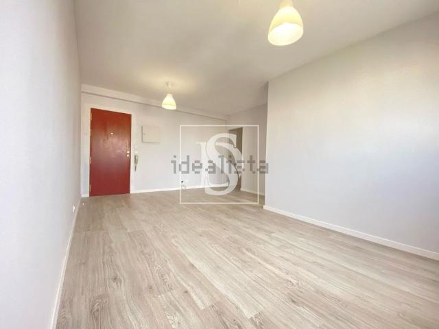 Apartamento em Palhais e Coina