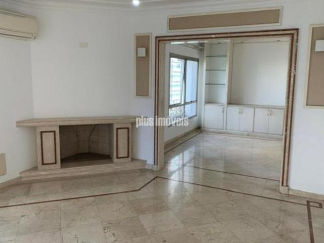 Apartamento em Paraíso com 205m²