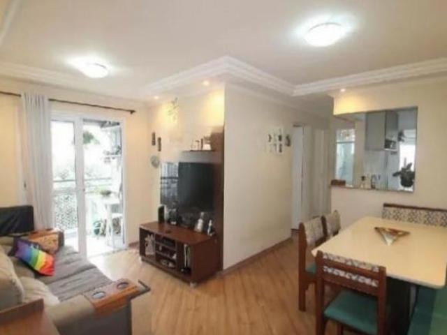 Apartamento em Parque Maria Domitila SP