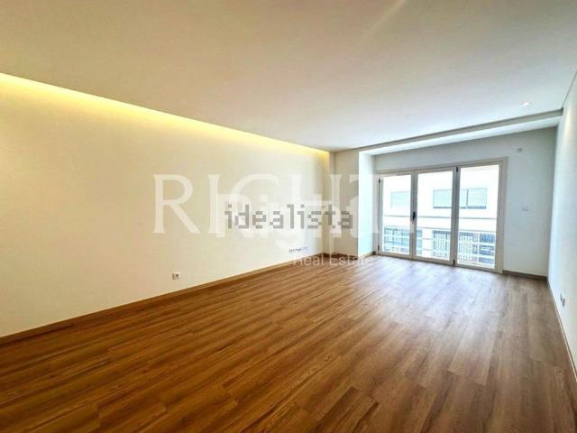 Apartamento em Portas de Benfica Mercado de Benfica, Benfica