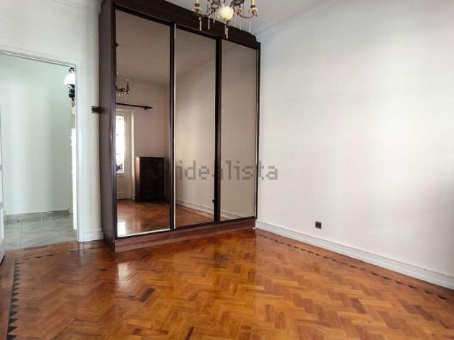 Apartamento em Portas de Benfica Mercado de Benfica, Benfica