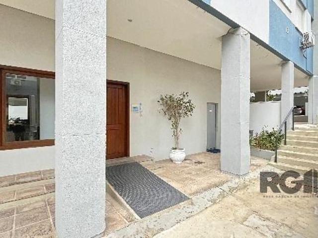 Apartamento em Porto Alegre, no bairro Teresópolis, com 2 dormitório s, e 2 banheiros, para locação