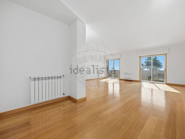 Apartamento em Praia de Brito São Félix da Marinha, São Felix da Marinha