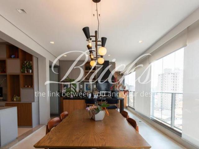Apartamento em predio novo, totalmente decorado, com 131m² em Mirandopolis