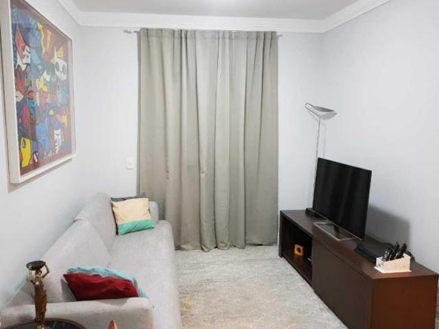 Apartamento em Rua Amador Bueno Vila Industrial Campinas/SP