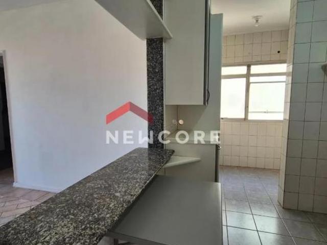 Apartamento em Rua Amador Bueno Vila Industrial Campinas/SP