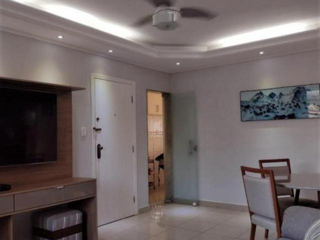 Apartamento em Rua Doutor Adolpho Assis Vila Belmiro Santos/SP