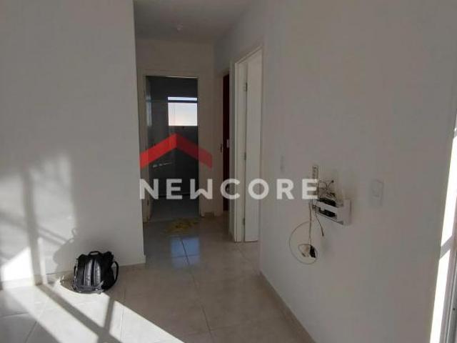 Apartamento em Rua Irmã Lucrecia da Rocha Campo Largo da Roseira São José dos Pinhais/PR