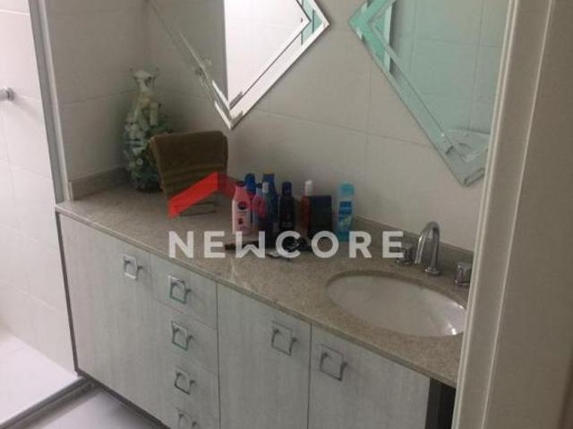 Apartamento em Rua José Caballero Gonzaga Santos/SP