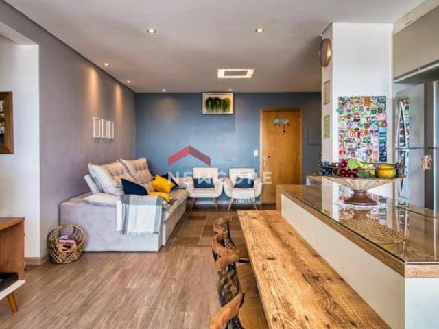 Apartamento em Rua Santa Cruz Jardim Califórnia Jacareí/SP