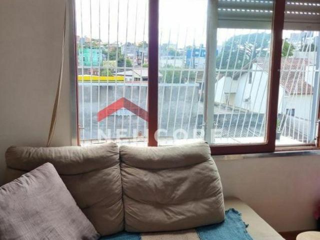 Apartamento em Rua Professor Carvalho Freitas Teresópolis Porto Alegre/RS