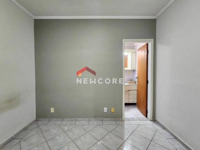Apartamento em Rua Professor Durval Guedes de Azevedo Jardim Infante Dom Henrique Bauru/SP