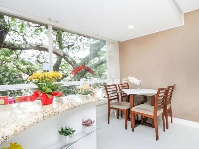 Apartamento em Rua Roque Gonzales Jardim Botânico Porto Alegre/RS