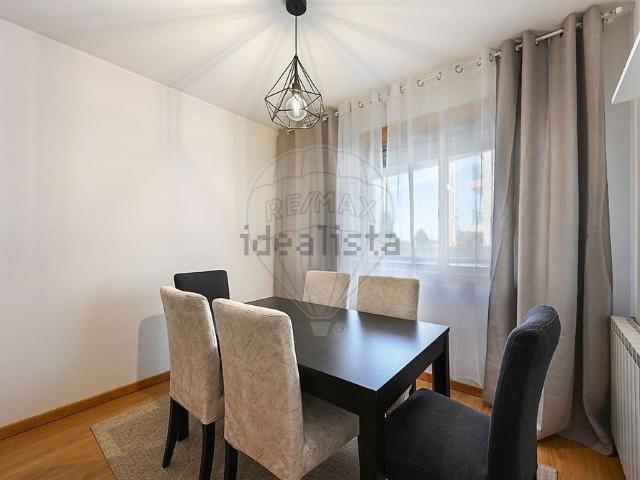 Apartamento em Coimbrões, Santa Marinha