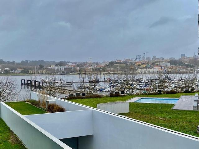Apartamento em Sampaio Alumiara Verdinho, Canidelo