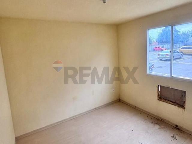 Apartamento em Santa Cruz, Rio de Janeiro/RJ de 45m² 2 quartos à venda por R$ 106.700,00