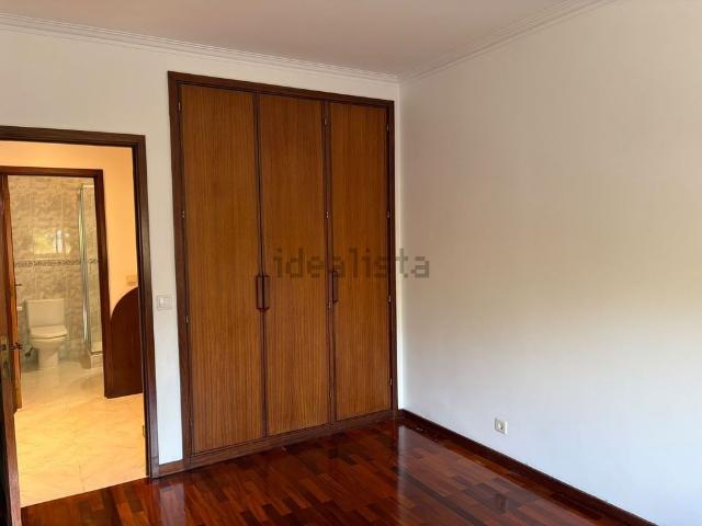 Apartamento em Santa Maria Adelaide Corvo, Arcozelo