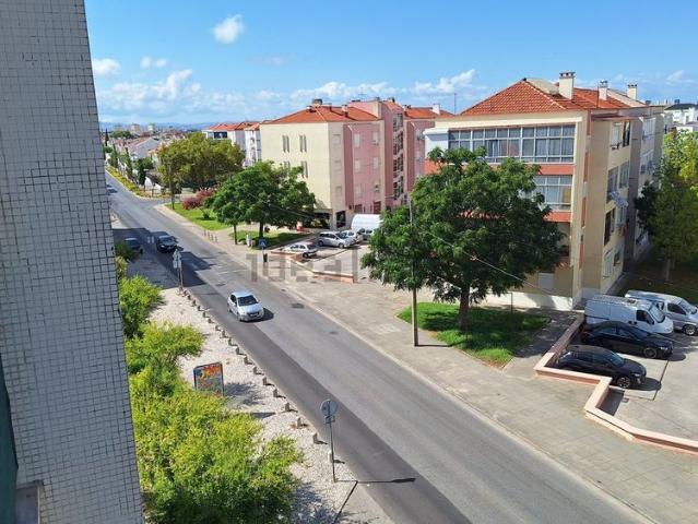 Apartamento em Santo António da Charneca