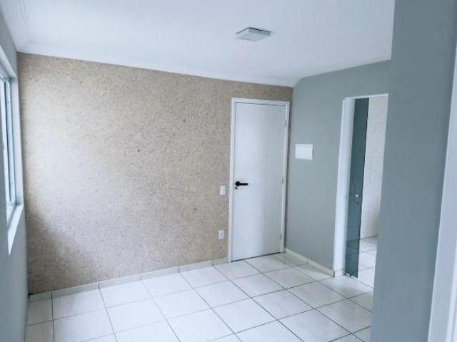 Apartamento em Santo Antônio, São José dos Pinhais/PR de 42m² 2 quartos à venda por R$ 230.000,00