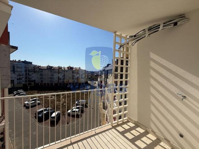 Apartamento em Santo Onofre e Serra do Bouro