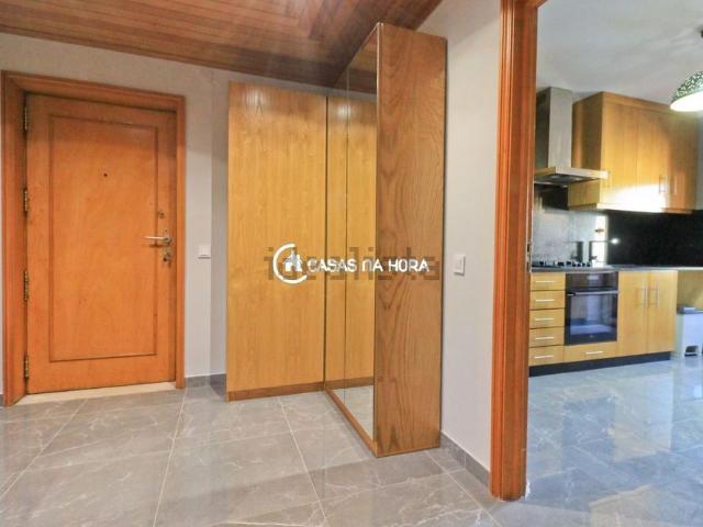 Apartamento em Soares dos Reis Rasa de Cima, Mafamude
