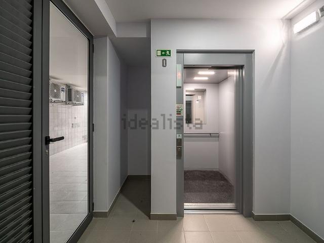 Apartamento em Soares dos Reis Rasa de Cima, Mafamude