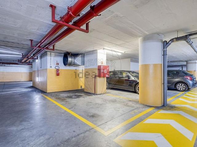 Apartamento em Soares dos Reis Rasa de Cima, Mafamude