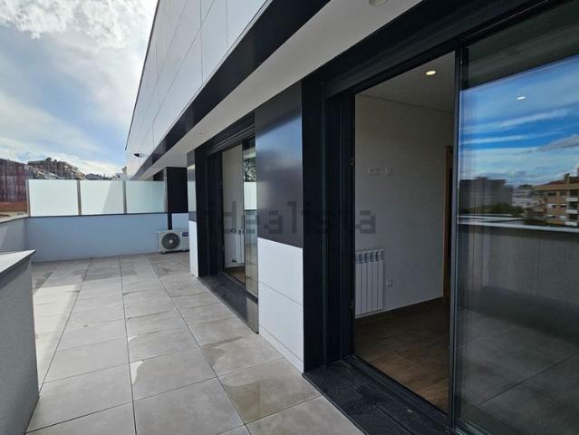 Apartamento em Soares dos Reis Rasa de Cima, Mafamude