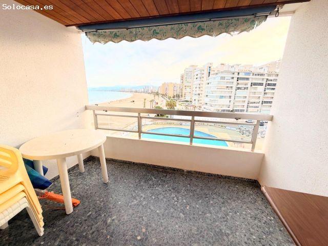 APARTAMENTO EN 1ª LINEA DE MAR CON PISCINA